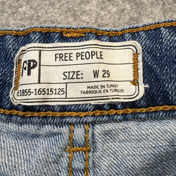 Women's Free People Distressed Patchwork Straight Leg Denim Jeans Size 29 - Picture 3 of 9